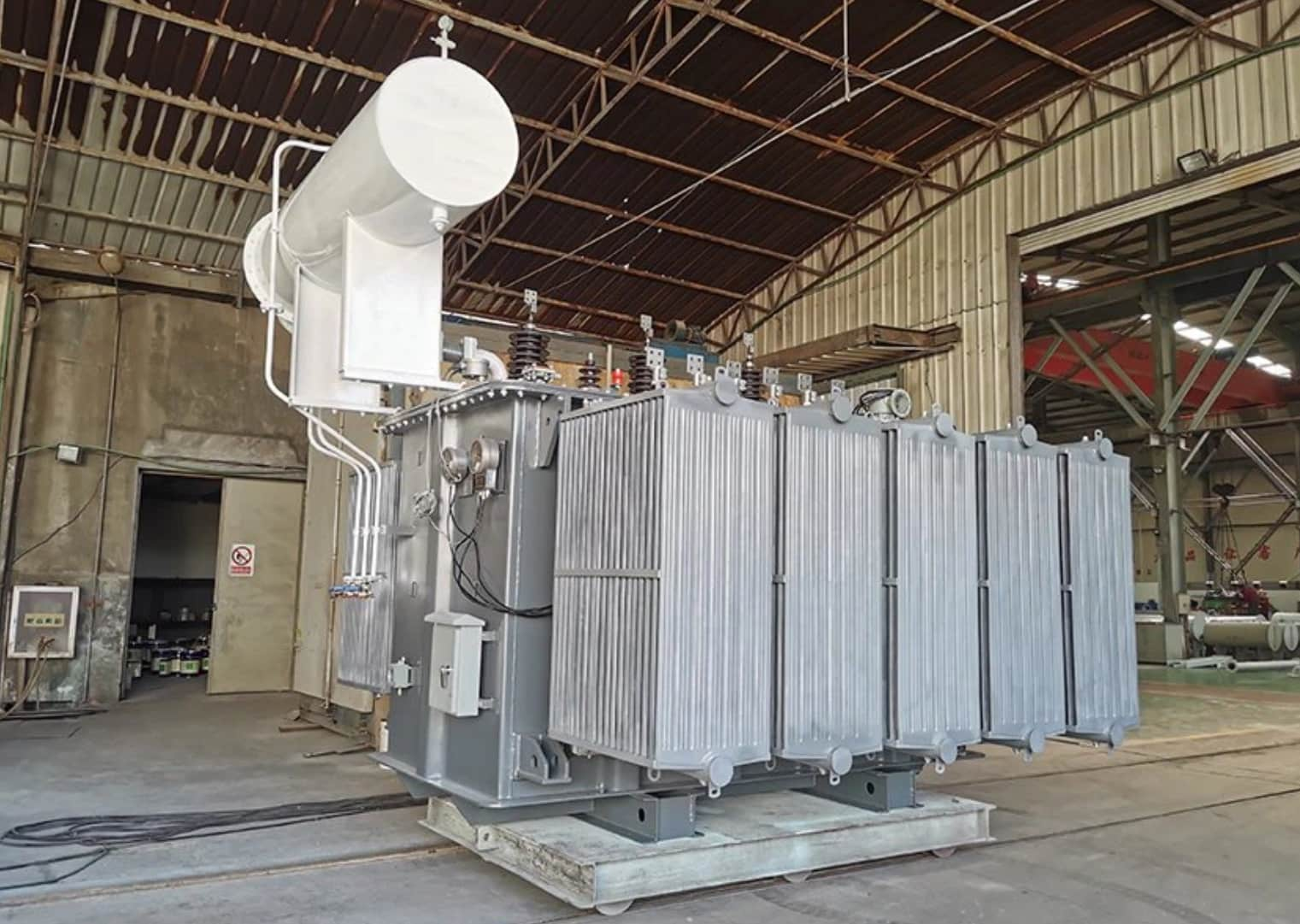 قامت مجموعة BEYONDT بتسليم محول طاقة 10000kva / 35kv / 10.5kv بنجاح